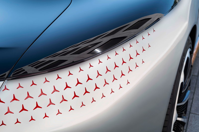 Illustration for article titled The Mercedes-Benz Vision EQS Sets Up An All-Electric S-Class And The Lighting Is Wild